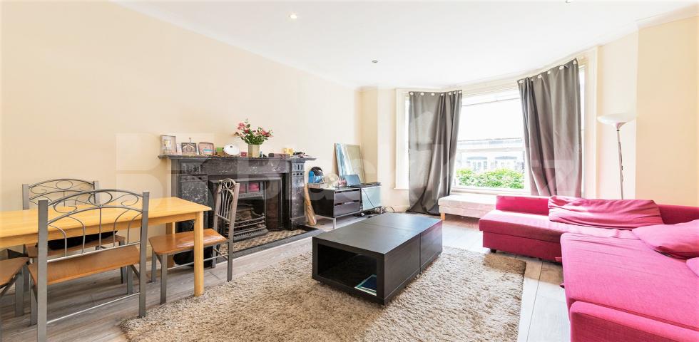 			NEW INSTRUCTION , 2 Bedroom, 1 bath, 1 reception Flat			 Glazbury Road , Barons Court